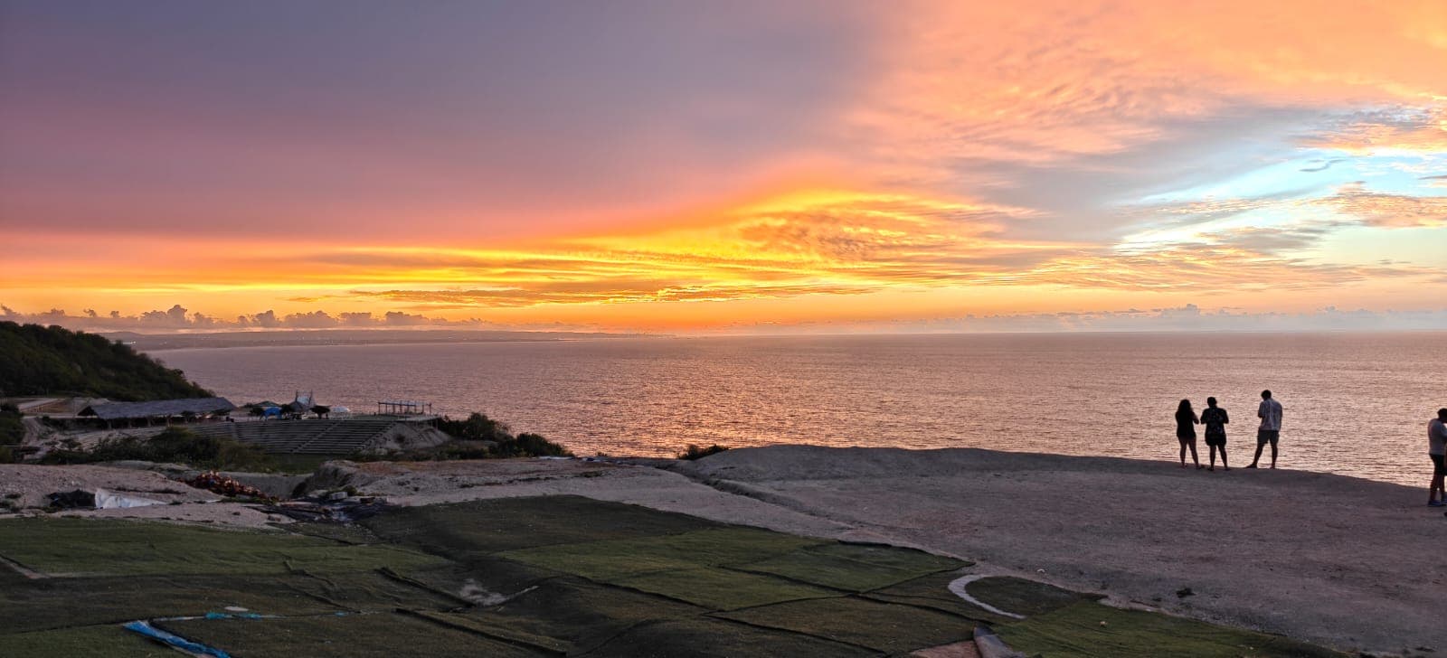 Sunset over the Pacific from the paragliding take-off above Crucita